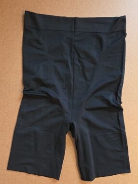 Black High-Waist Active Shorts